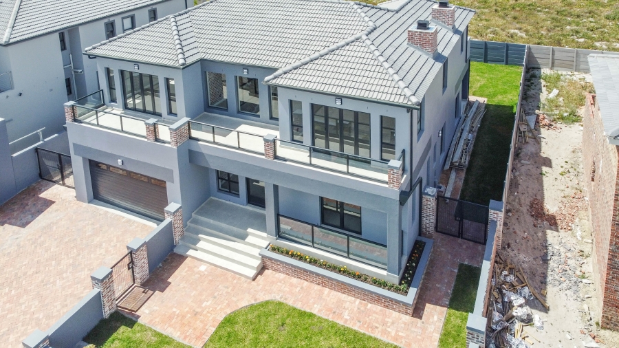 4 Bedroom Property for Sale in Haasendal Western Cape